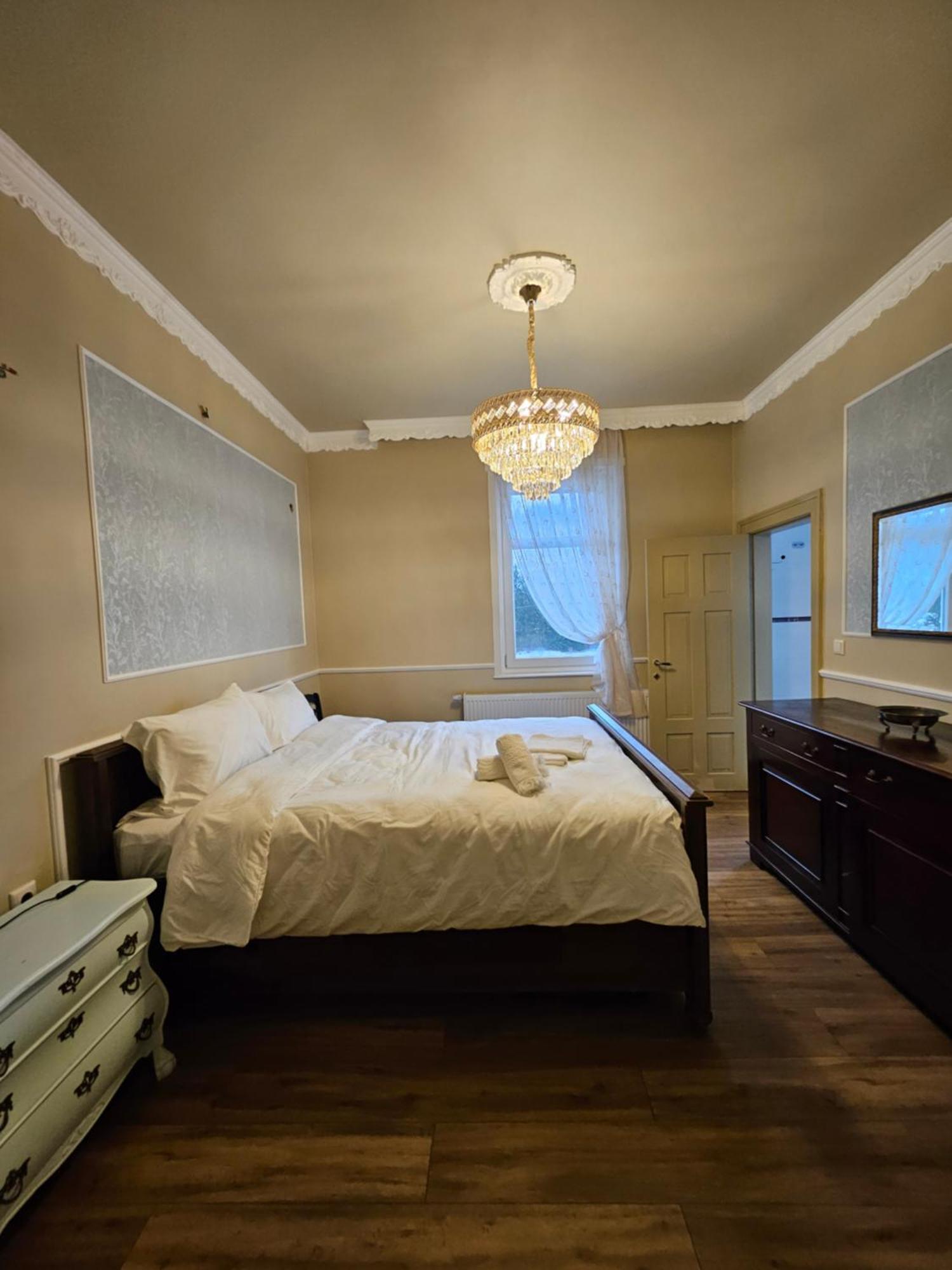 Boutique Hotel Am Bahndamm Нойхаус-ам-Реннвег Экстерьер фото