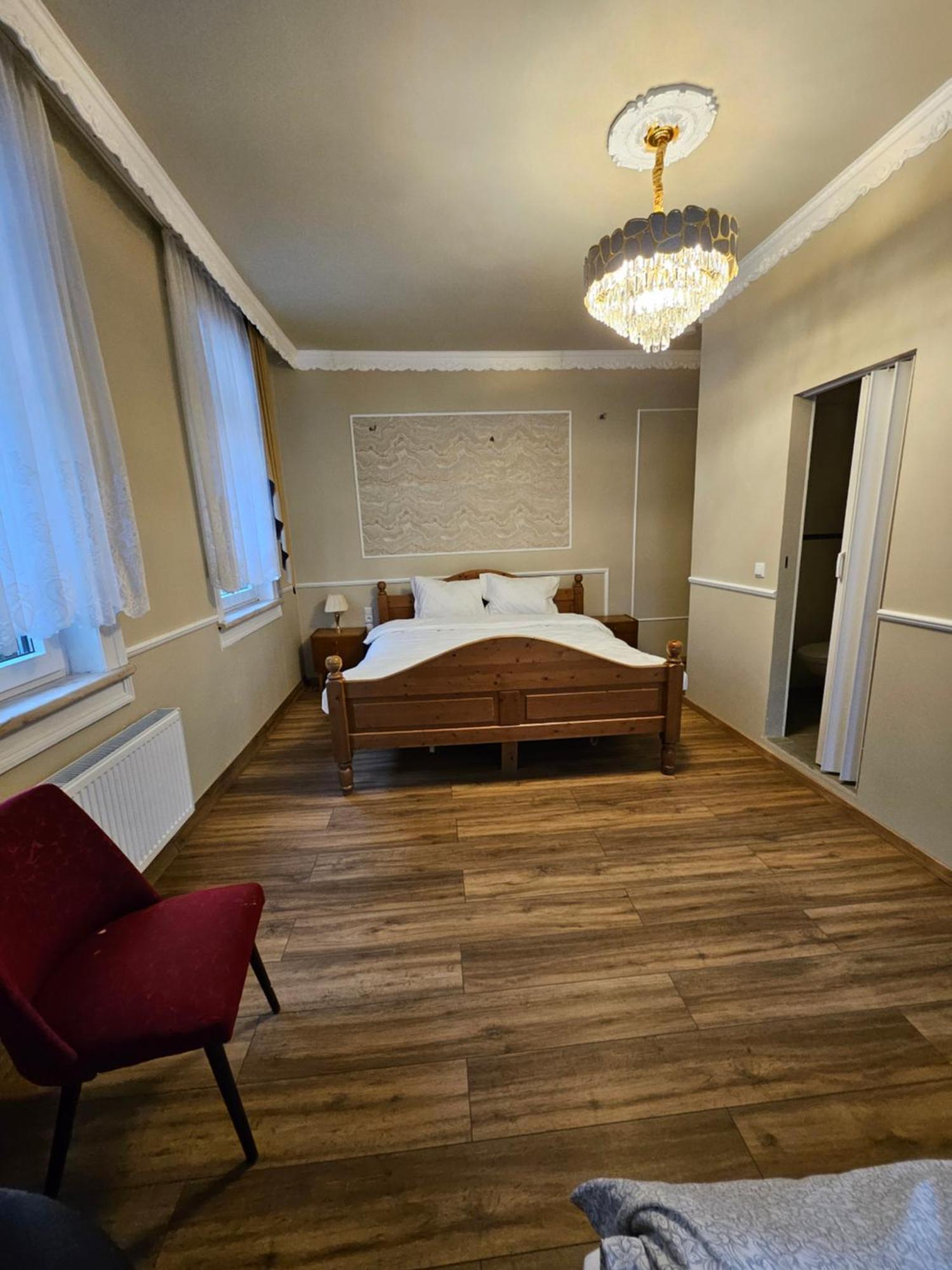 Boutique Hotel Am Bahndamm Нойхаус-ам-Реннвег Экстерьер фото